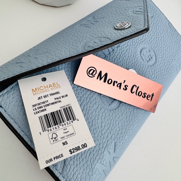 Michael Kors Wallet - Picture 4 of 6